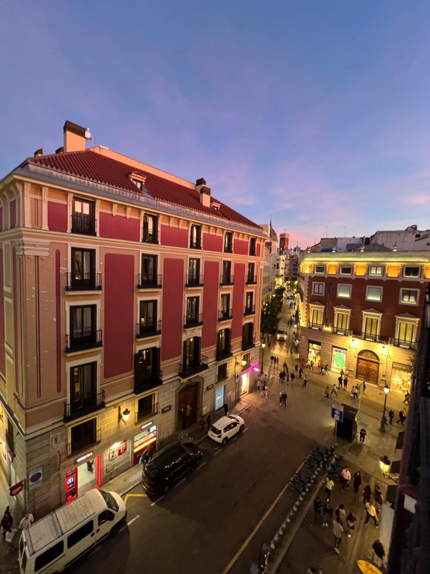 Albergue Miguel Angel Madrid Bagian luar foto