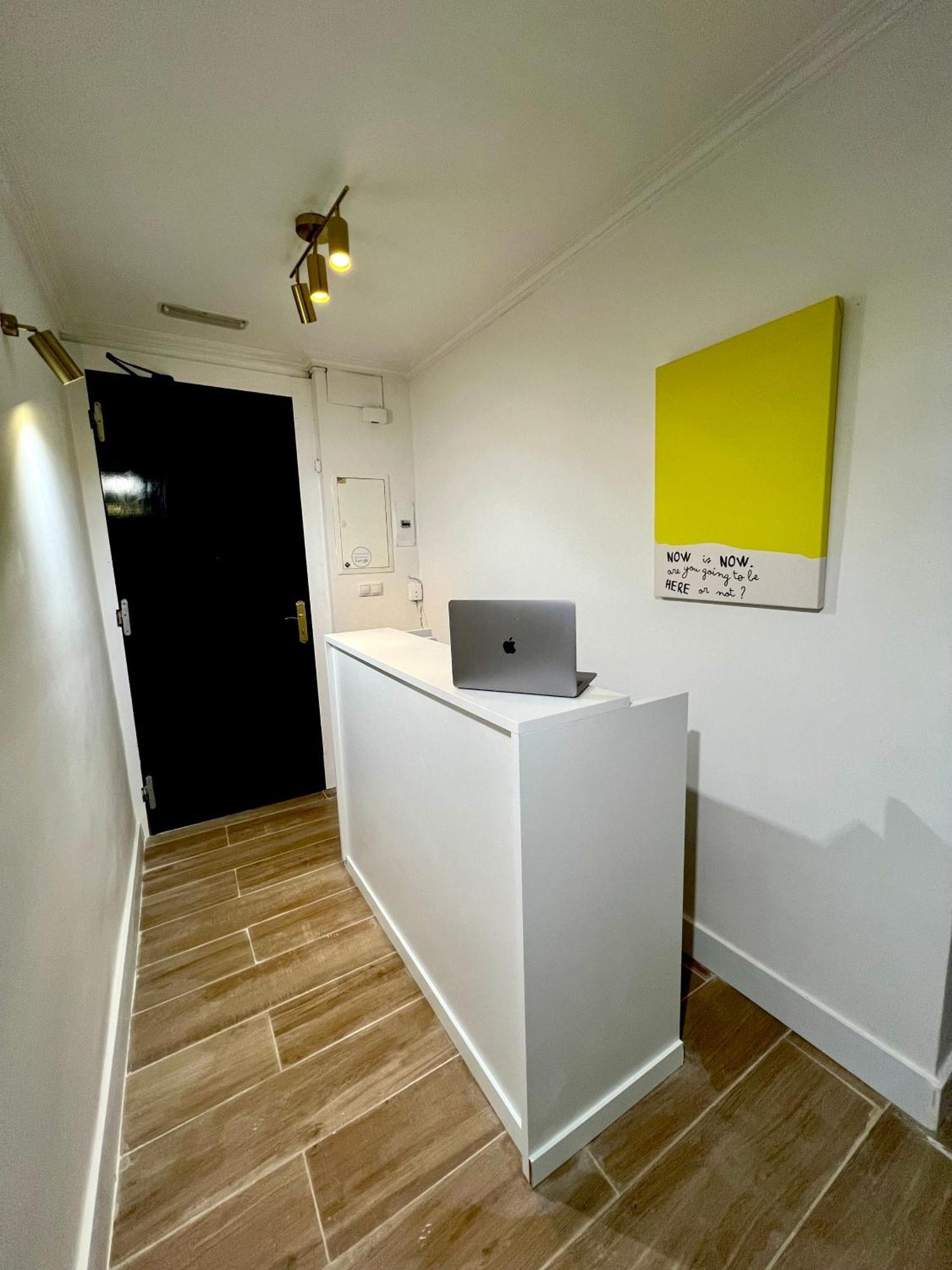 Albergue Miguel Angel Madrid Bagian luar foto
