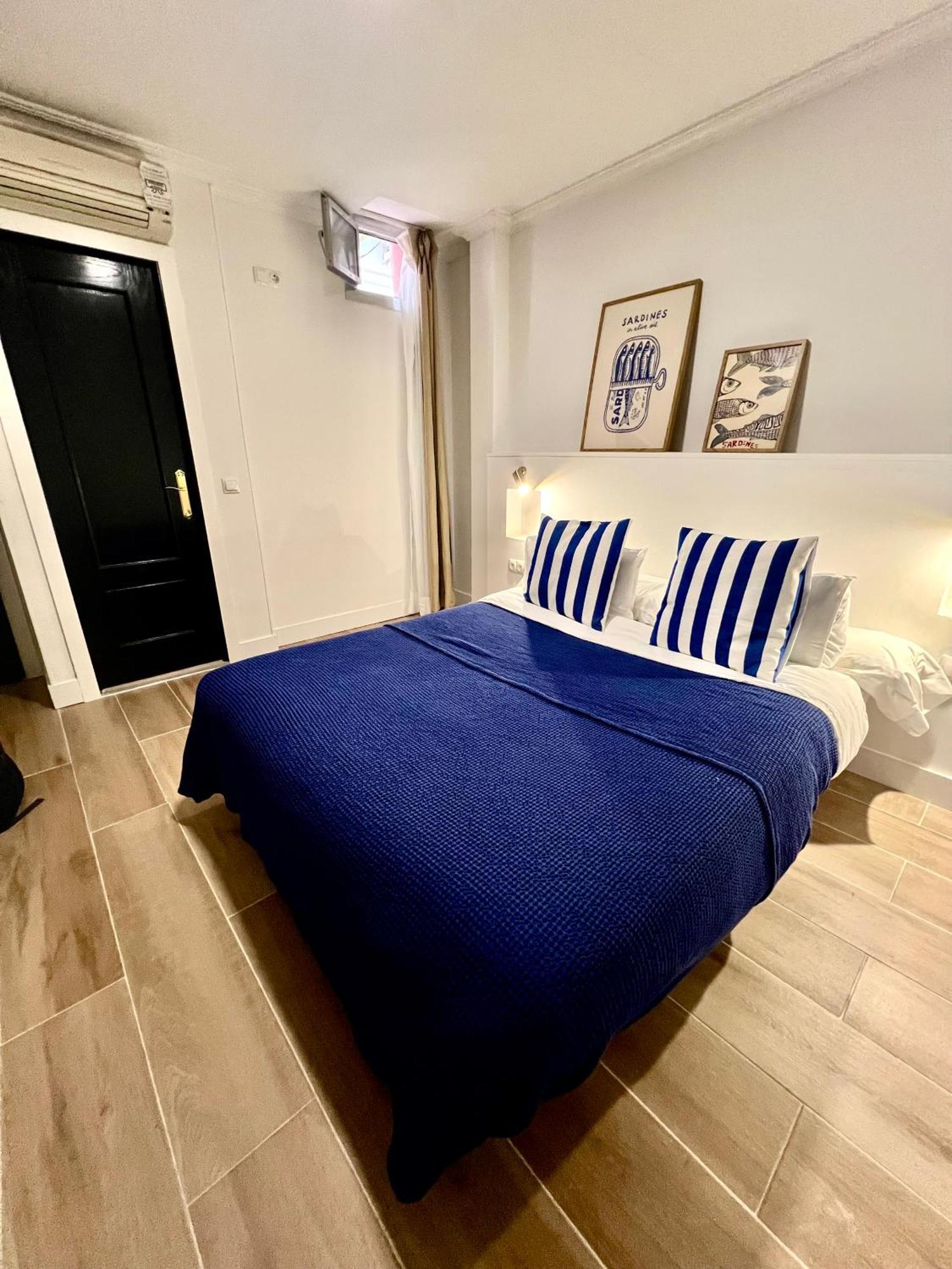 Albergue Miguel Angel Madrid Bagian luar foto