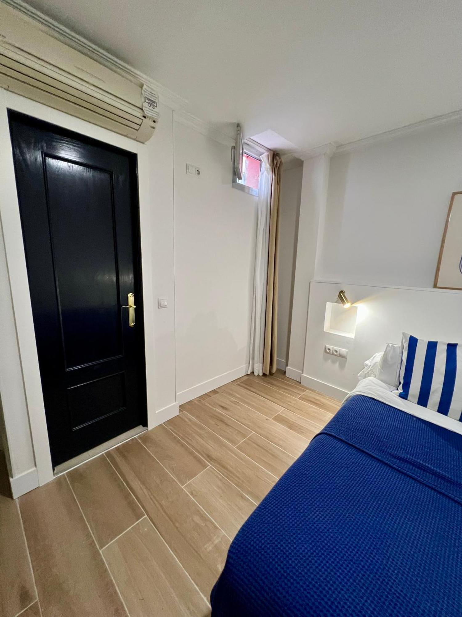 Albergue Miguel Angel Madrid Bagian luar foto