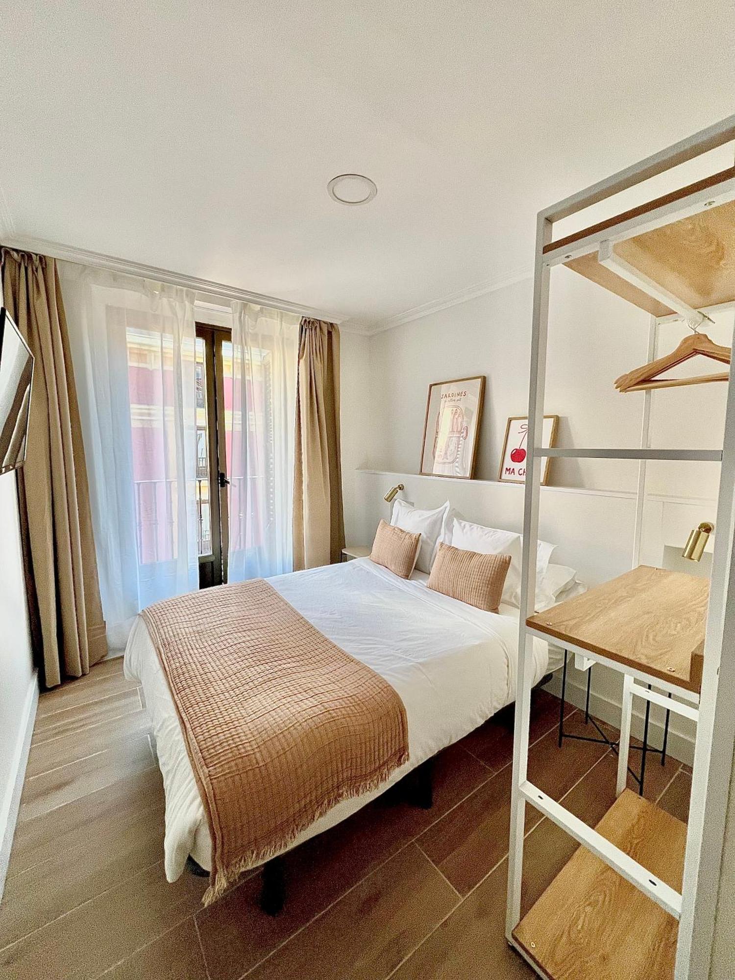 Albergue Miguel Angel Madrid Bagian luar foto